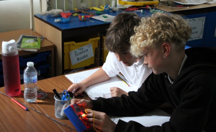 Image of Year 6 Science - Electricity