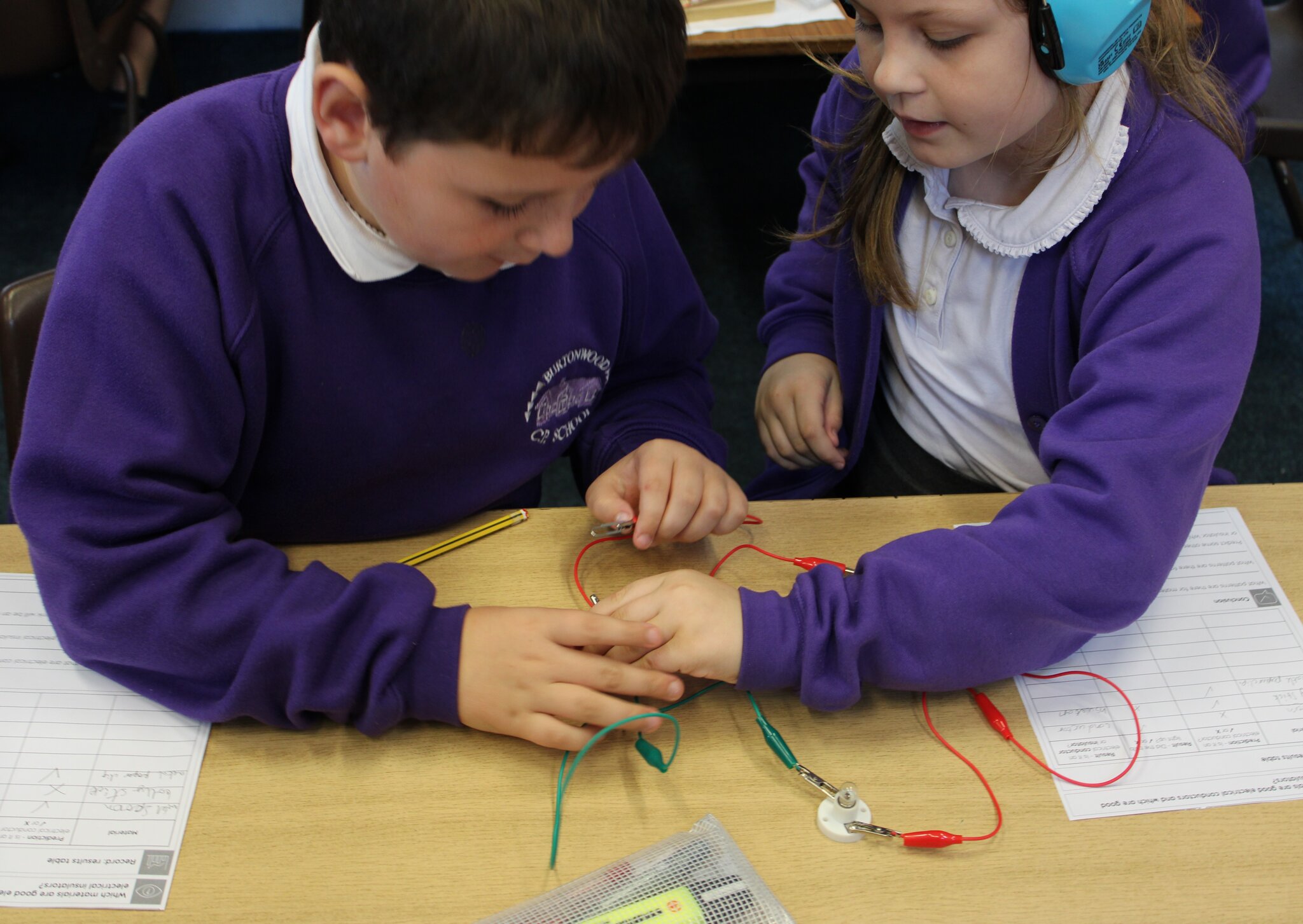 Image of Year 4 Science - Circuits