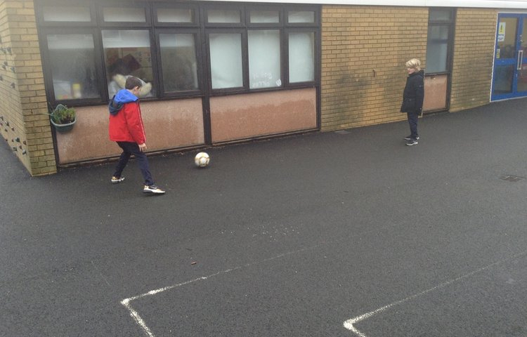 Image of Hawks evaluate their football lessons