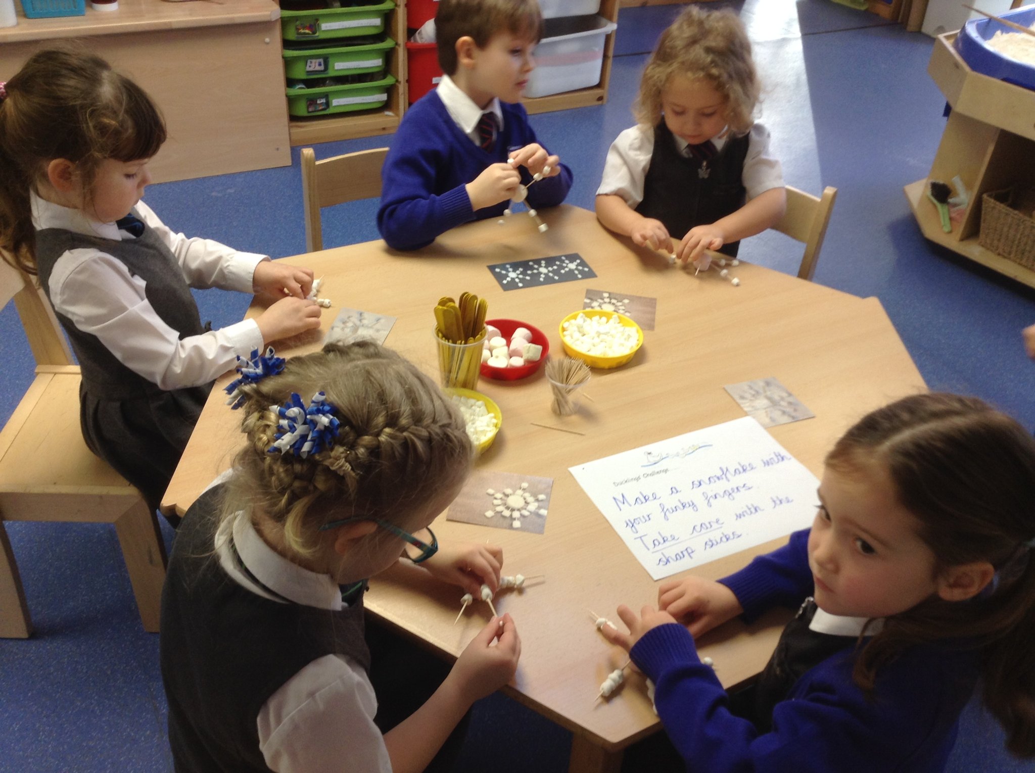 Image of Marshmallow snowflakes 