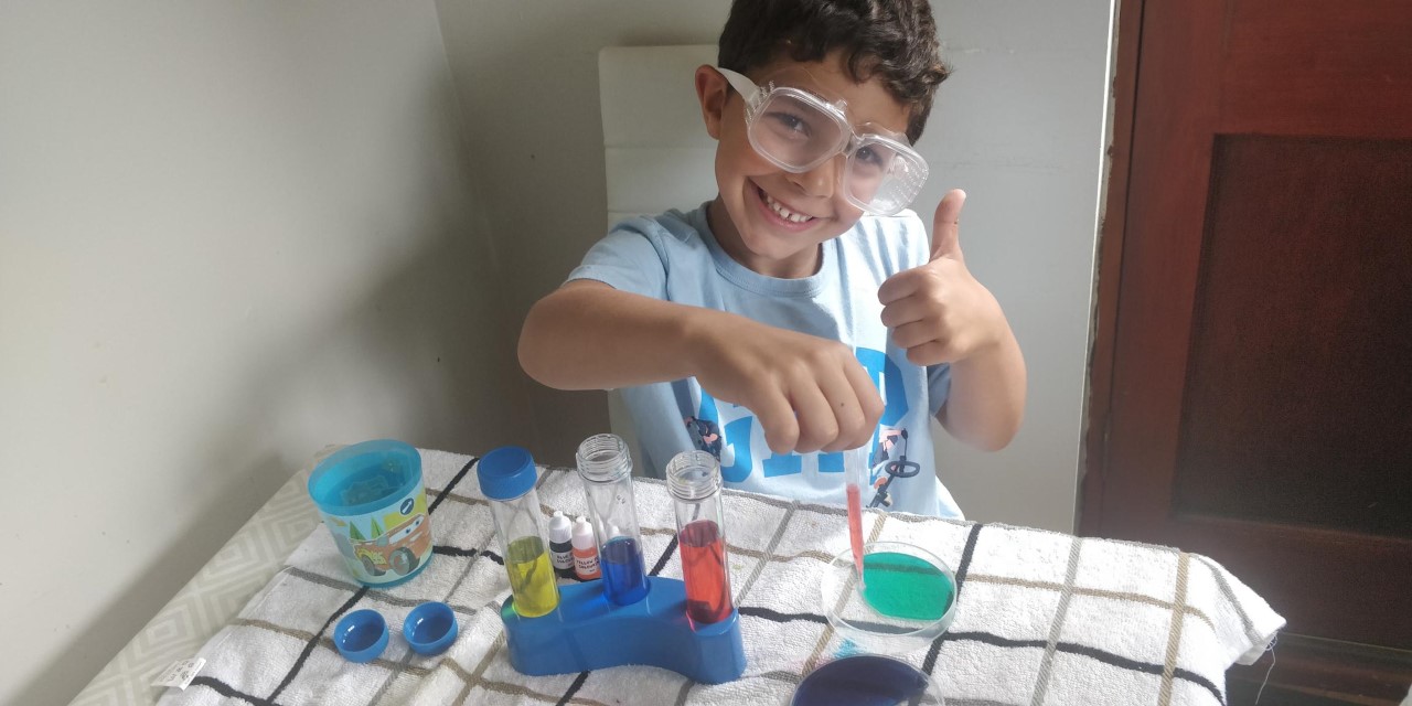 Image of Colour scientist