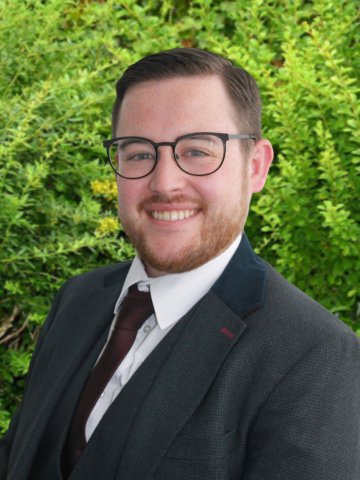 Mr K Newbold