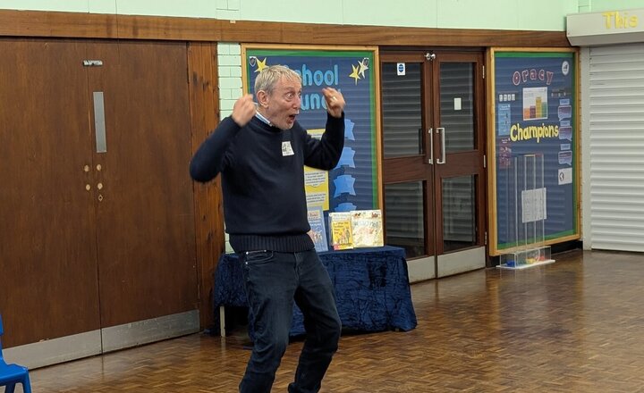 Image of Michael Rosen visits Castle View