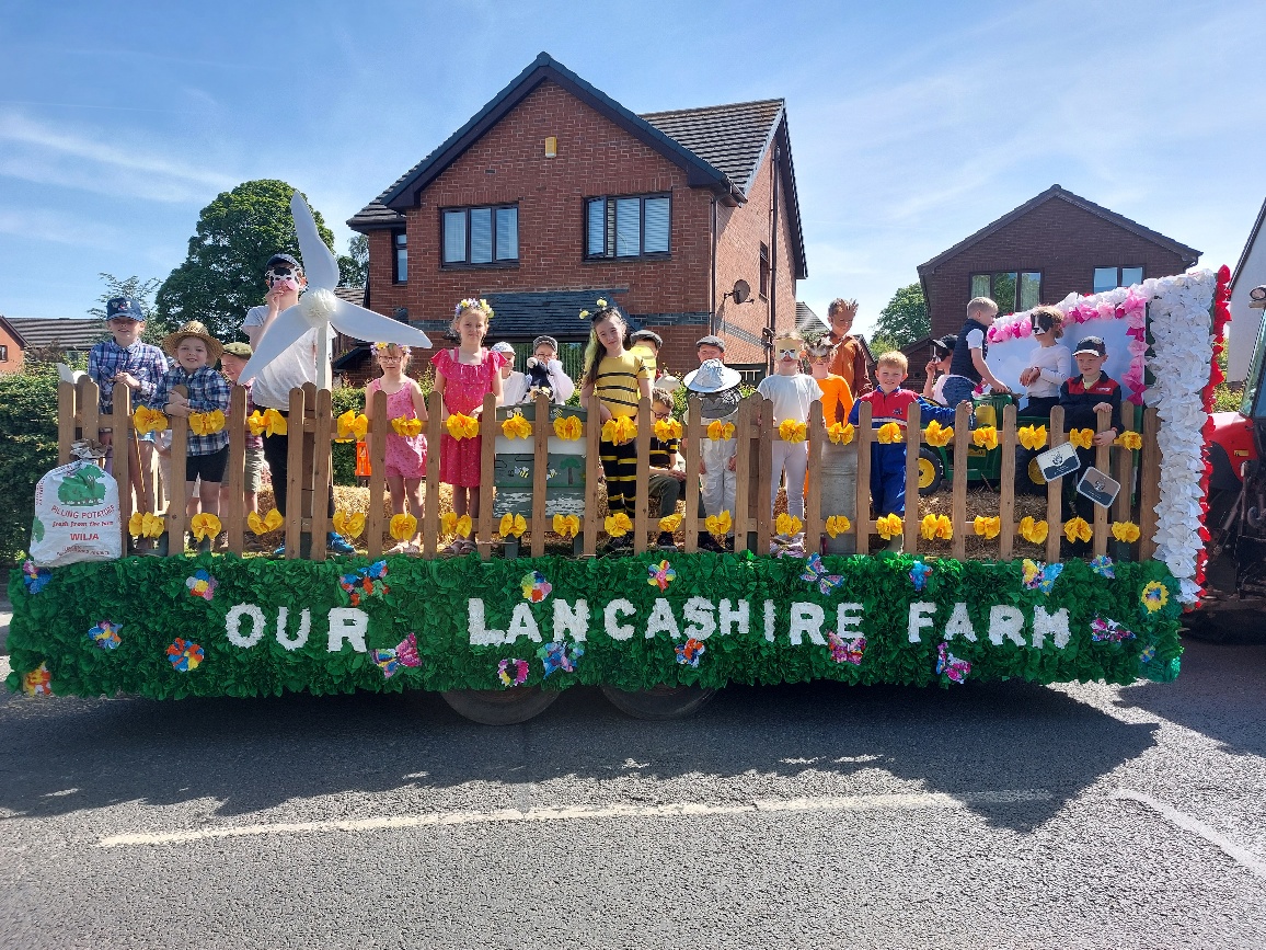 Image of INCREDIBLE SCHOOL FLOAT!
