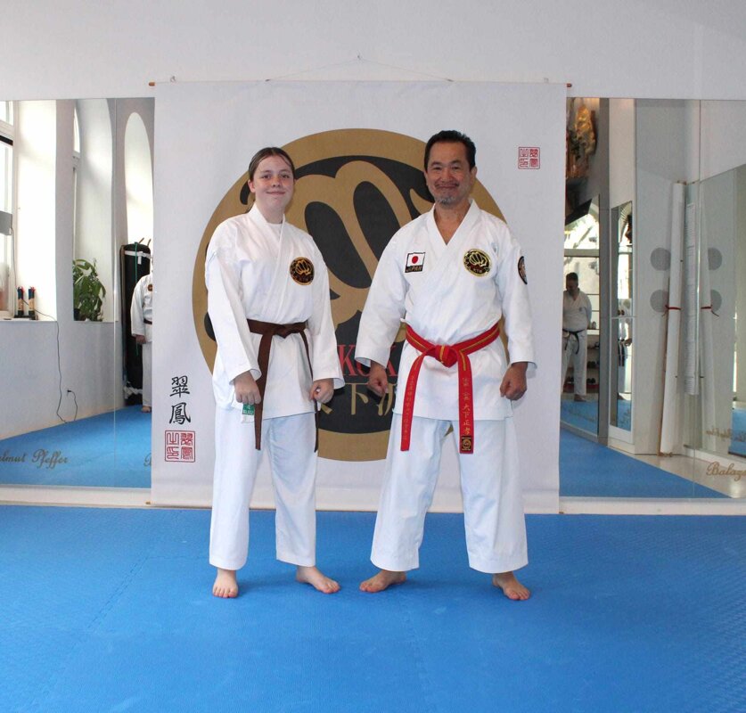 Image of Elkie Trains with 10th Dan Grand Master in Vienna