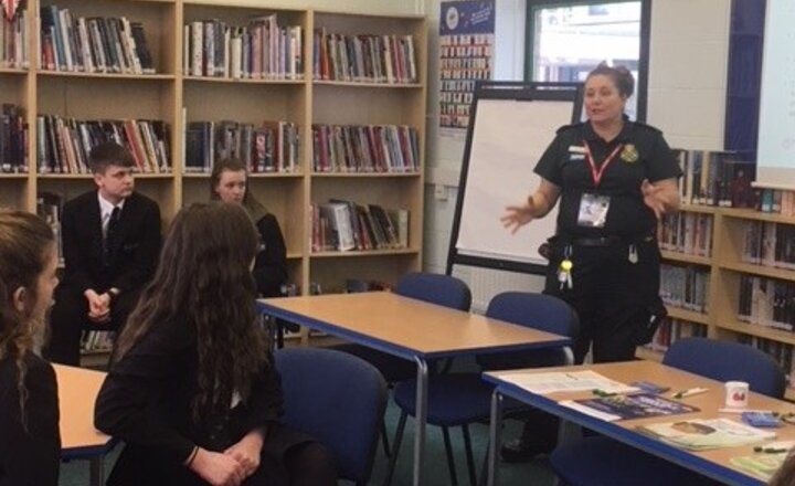 Image of Ambulance Team Attends 㽶Ƶ for National Careers Week