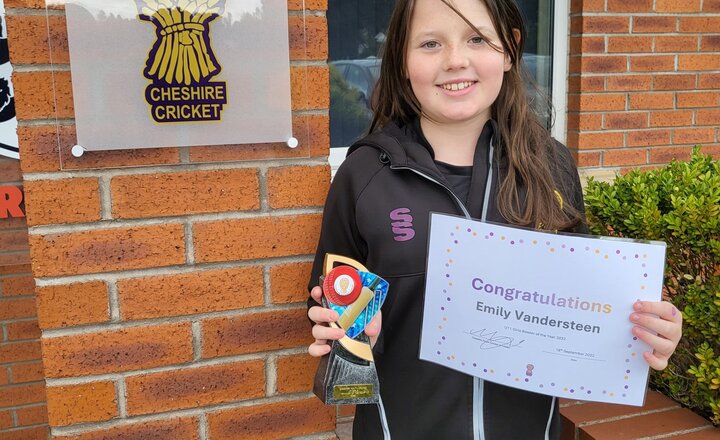 Image of Emily Bats Away Injury to take Cricket Award