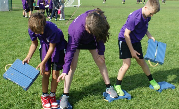 Image of Year 7 Work Together in Team Building Day