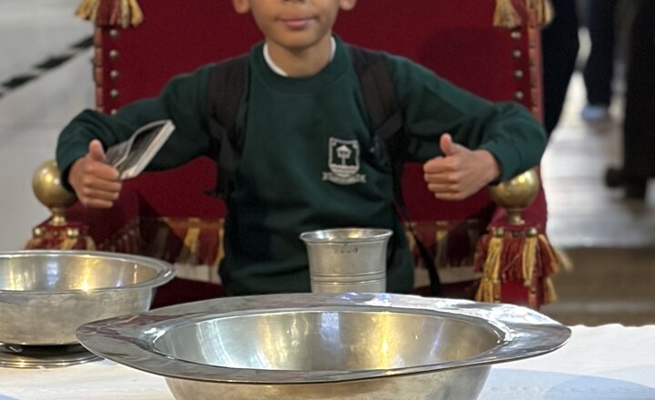 Image of Year 4 trip to Hampton Court Palace 