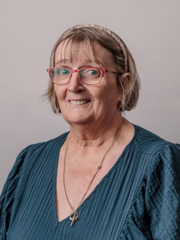 Tracy Probert