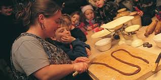 Image of Noson Gyflaith (Toffee Evening)