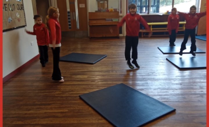 Image of Year 5 PE - Gymnastics