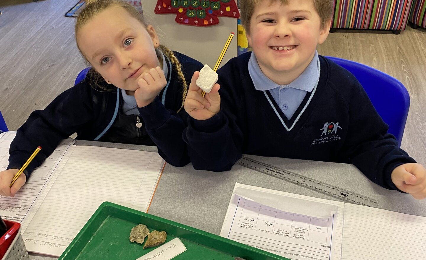 Image of Year 3 - Sorting Rocks