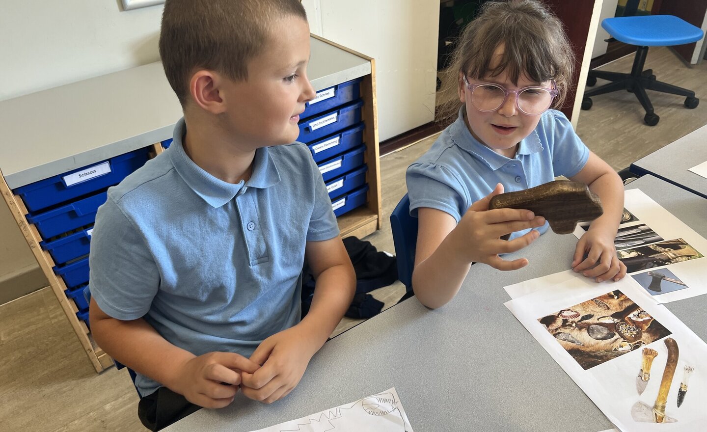 Image of Investigating Stone Age artefacts