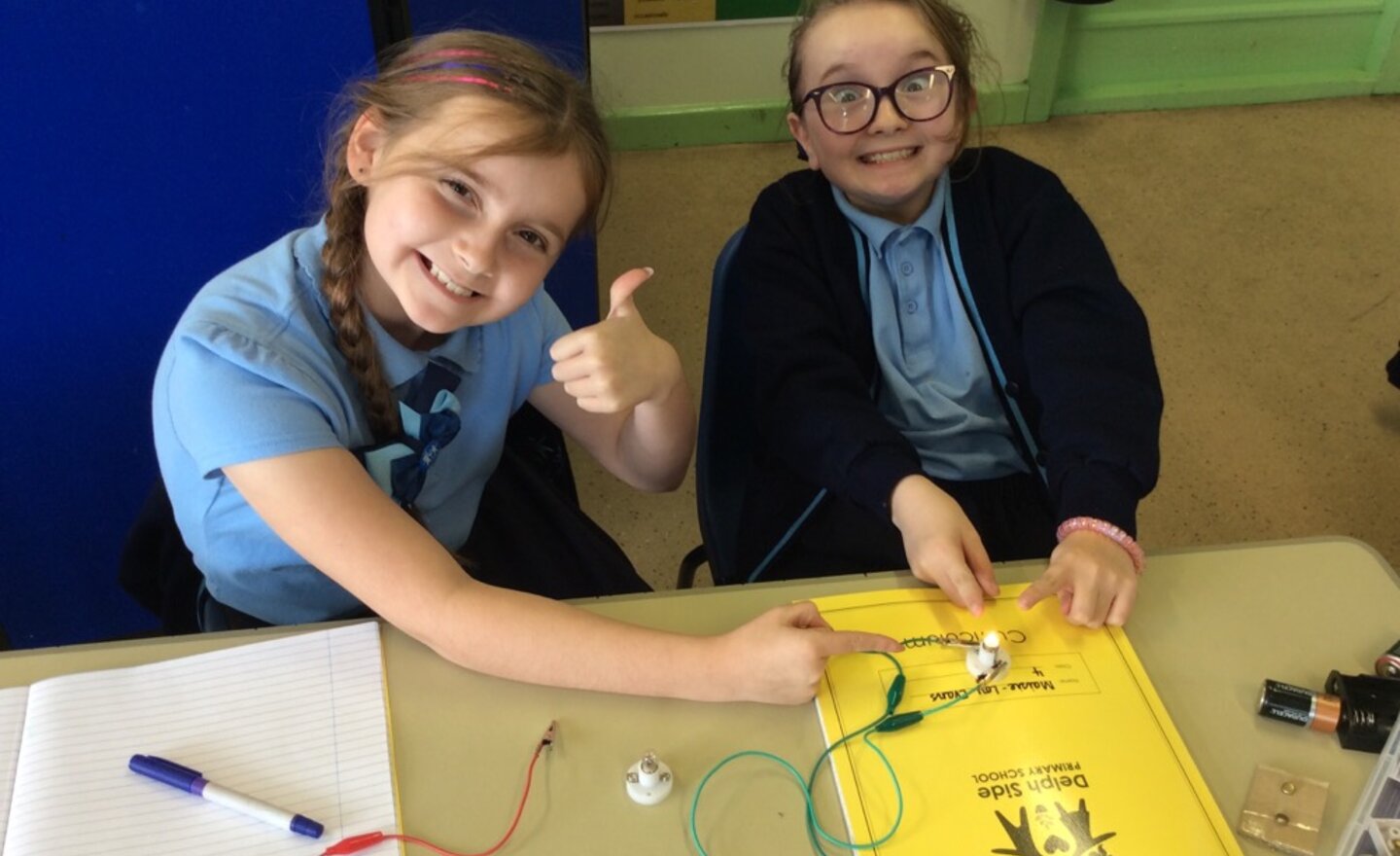 Image of Year 4 - Creating Simple Circuits