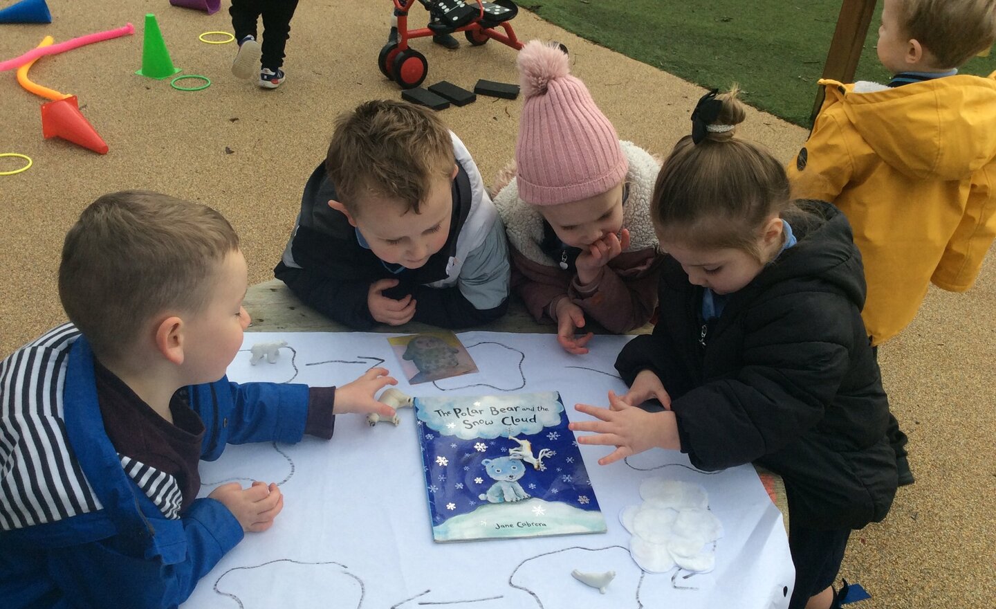 Image of Pre School- The Polar Bear and the Snow Cloud