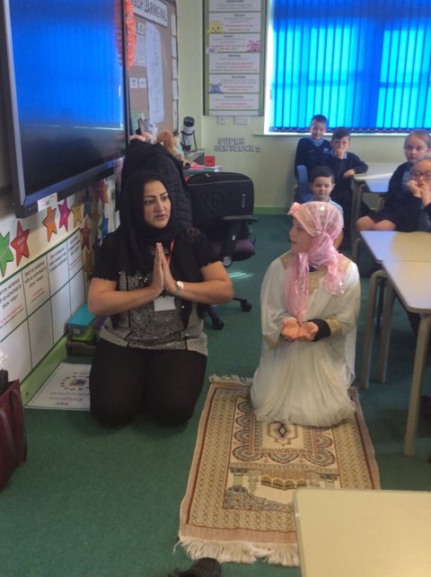 Image of Y6 Islam session