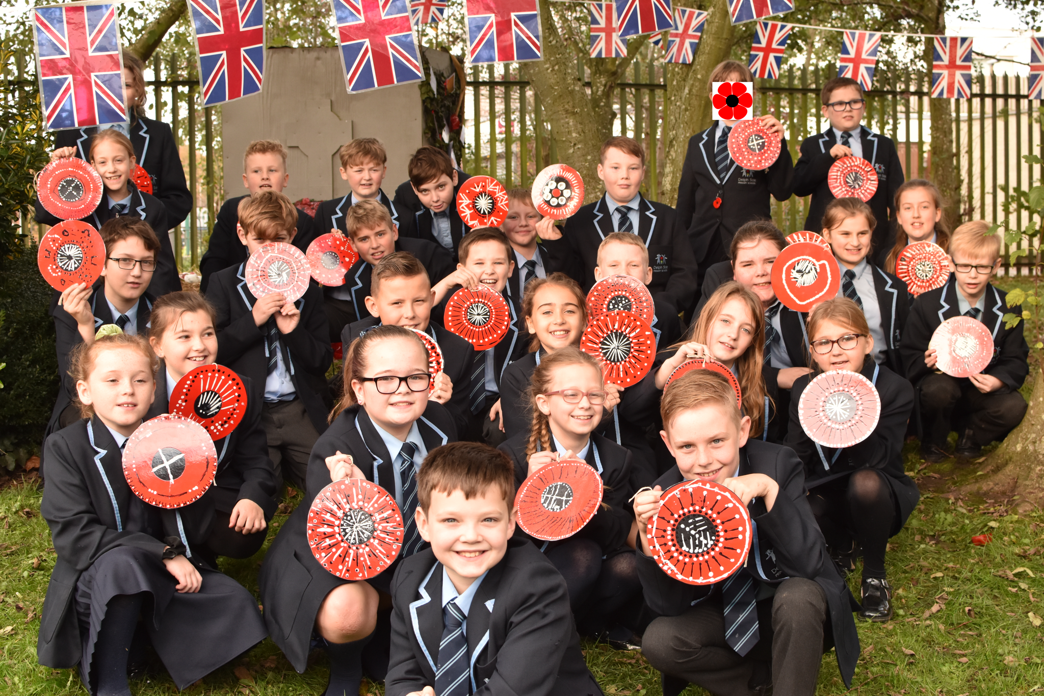 Image of Year Six visit the cenotaph!