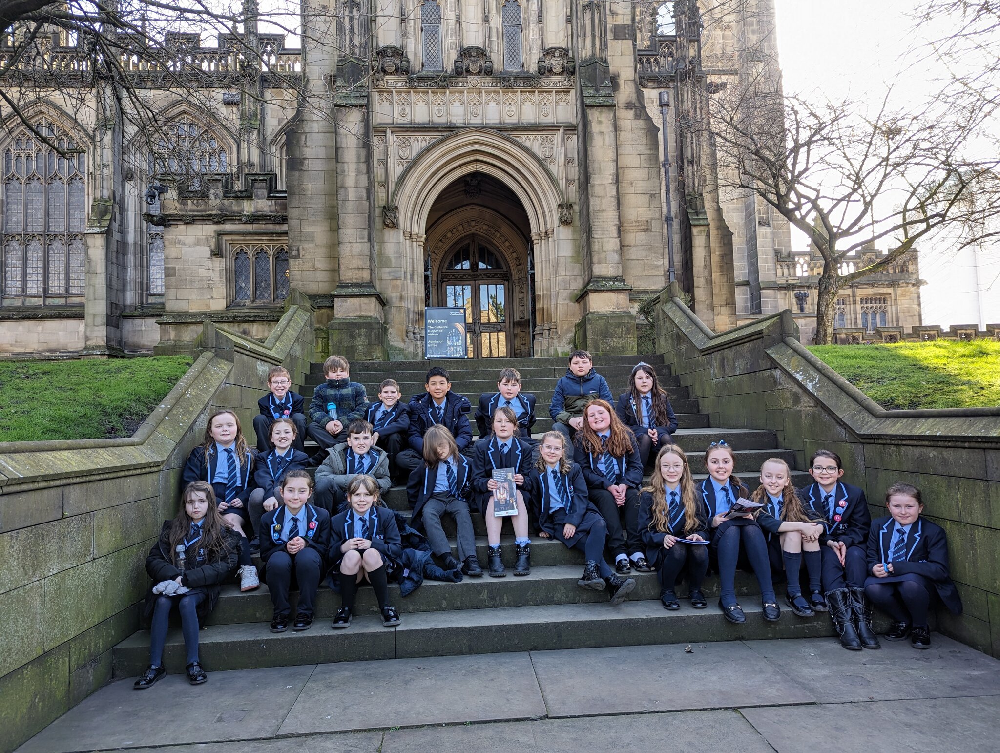 Image of Year 5 visit a mosque and a cathedral in one day!