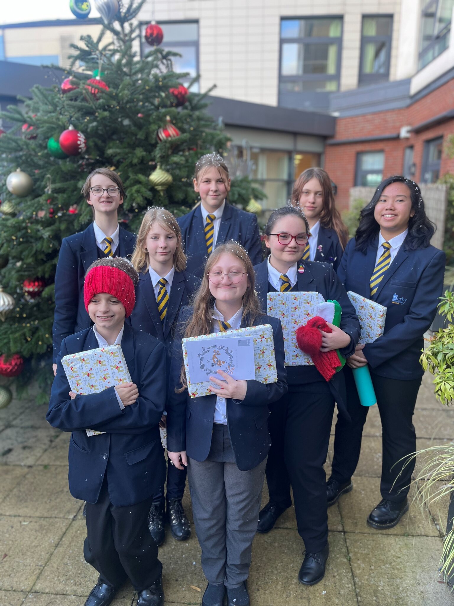 Image of DCS Choir sing at Royal Derby Hospital