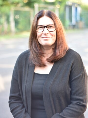 Mrs A Ford