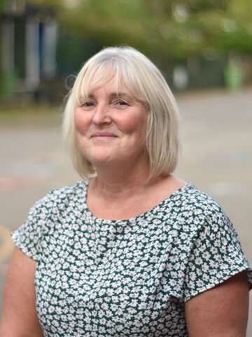 Mrs G Crowder