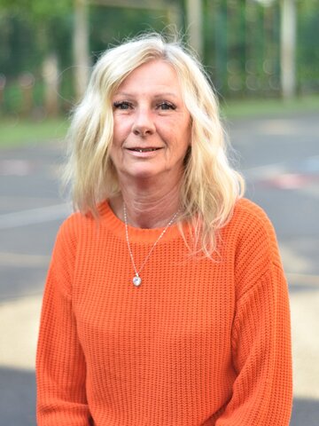Ms J Handley