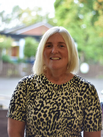 Mrs G Crowder