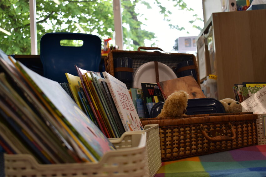 Image of Y1HB Stay & Play - Reading Picnic