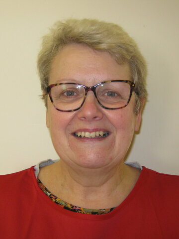 Mrs D Wooder 