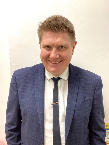Mr David Swindells