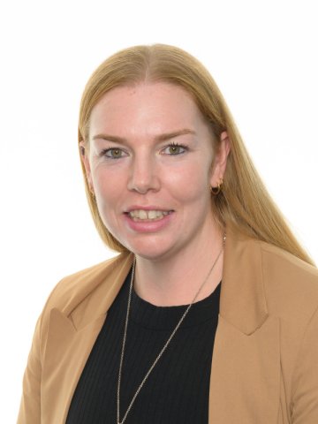 Miss Clare Kingan