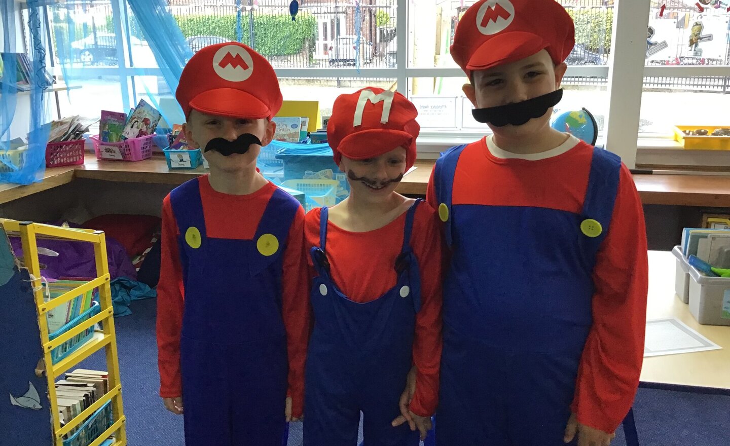 Image of 80s dress up day!