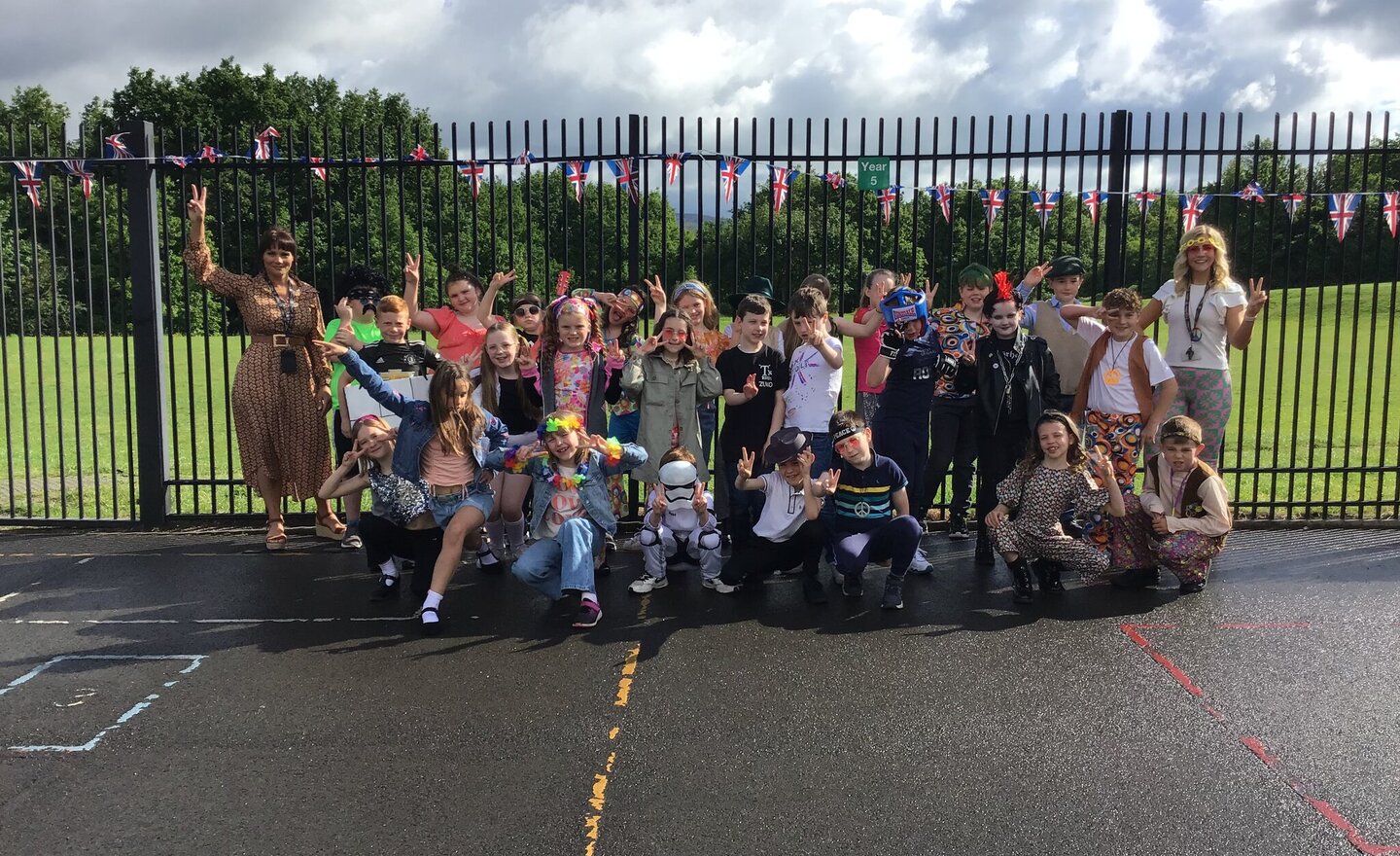 Image of Decade Dress Up - 4 Willow