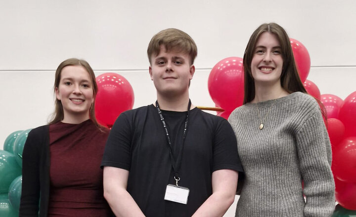 Image of Youth Voices Choir Brings Festive Cheer to EM6 Hartlepool