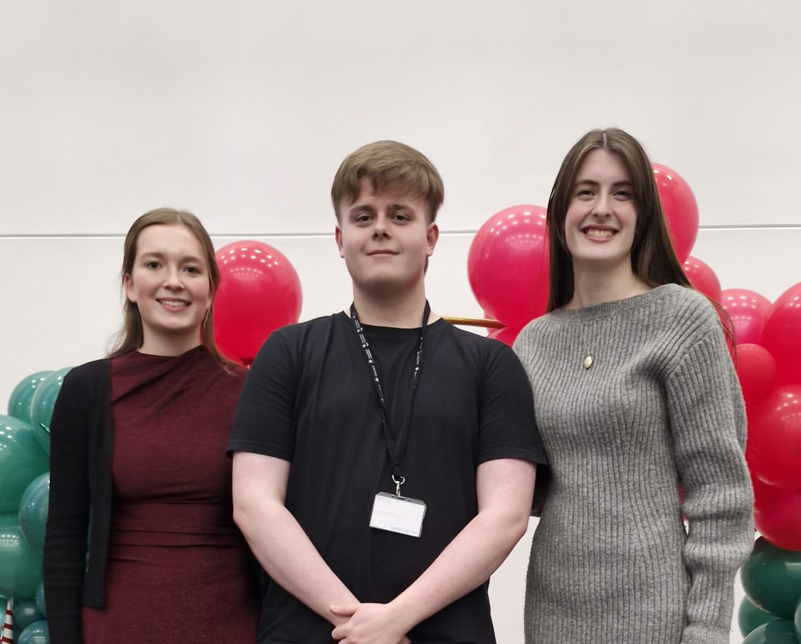 Image of Youth Voices Choir Brings Festive Cheer to EM6 Hartlepool