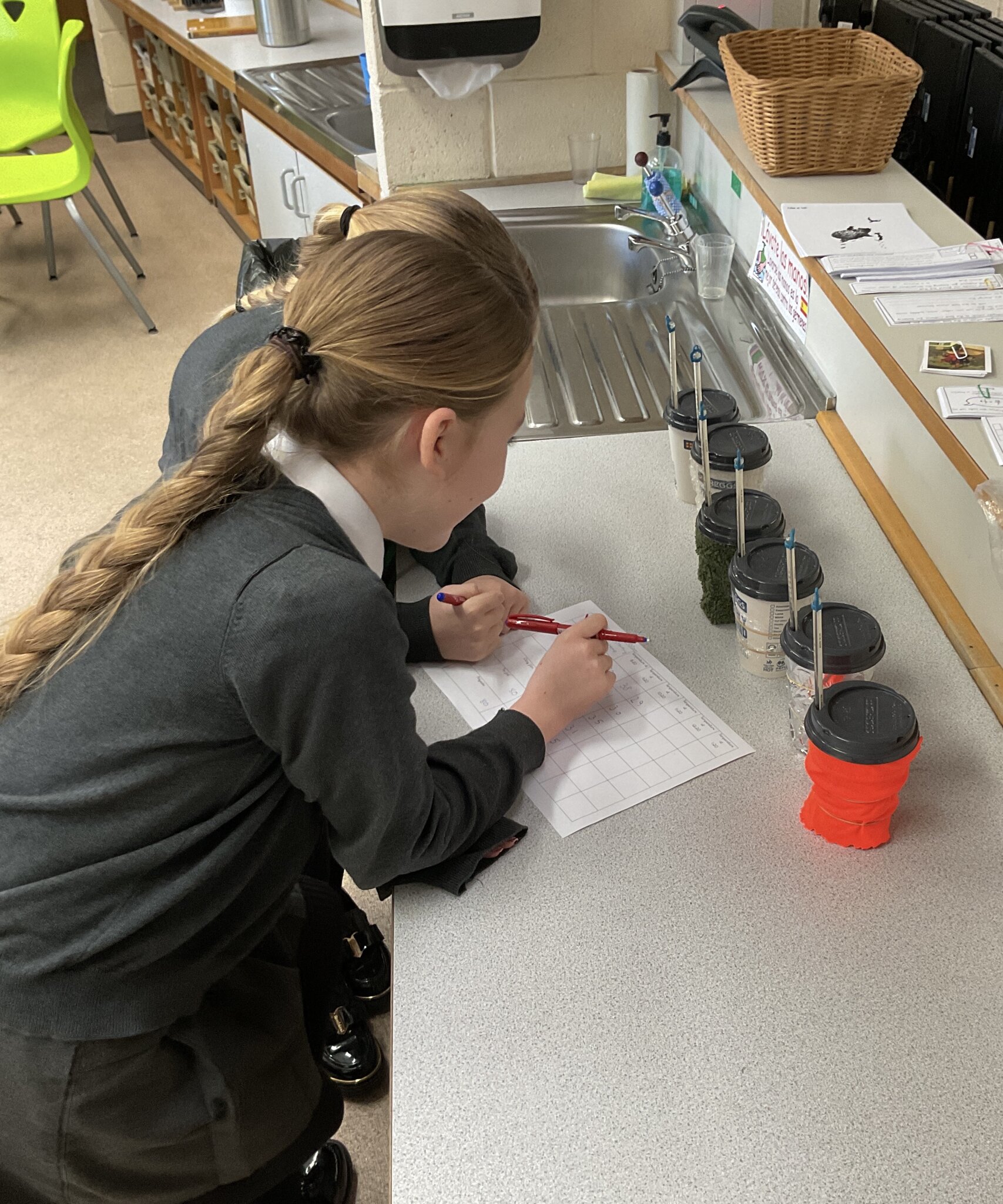 Image of What are conductors and insulators?