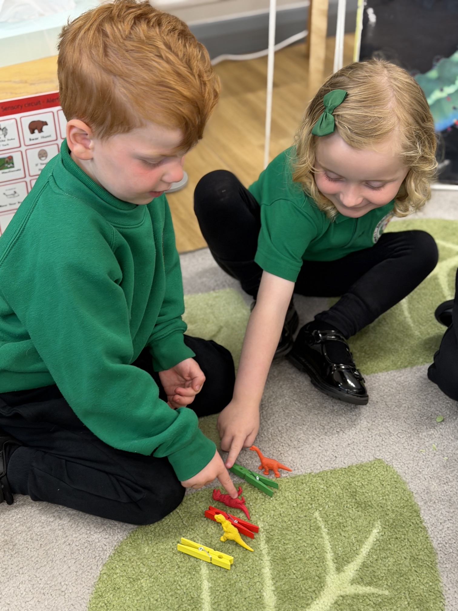 Image of Making Repeated Patterns in Nursery