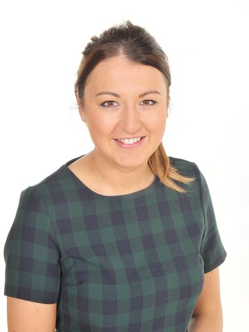 Miss Laura Blackwell