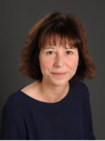 Mrs Samantha Hacking