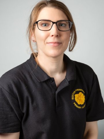 Mrs Hannah Dewhurst