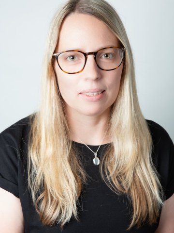 Mrs Lisa Griffiths