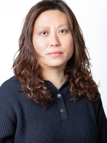 Mrs Shuai Li