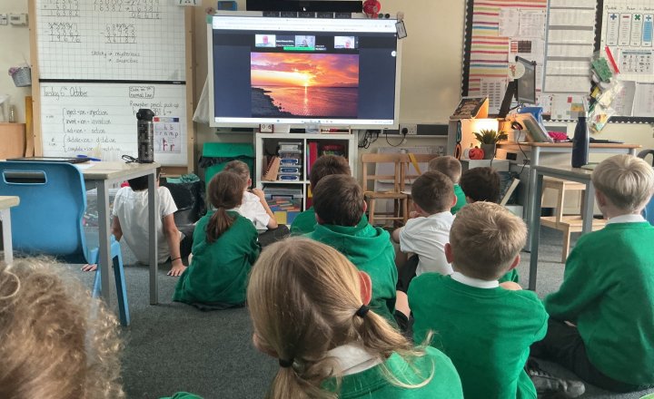 Image of Children’s University sessions with Professor Walsh
