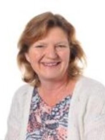 Mrs J Hastings