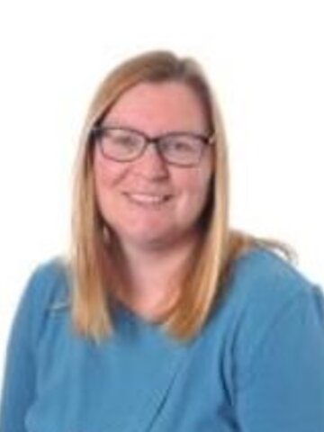 Mrs L Wood