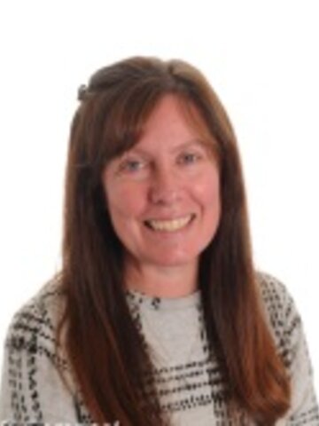 Mrs L Fisher