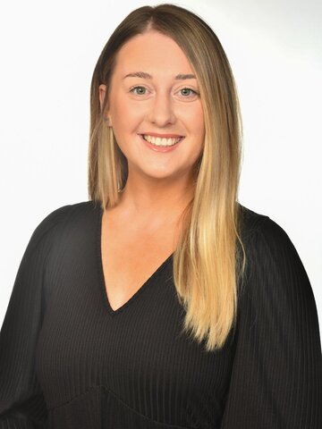 Mrs L Crelin