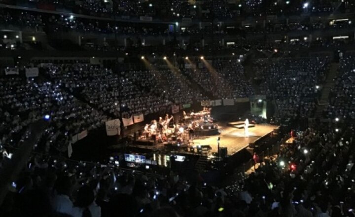 Image of Choir perform at the O2