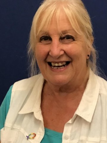 Carolyn Fox